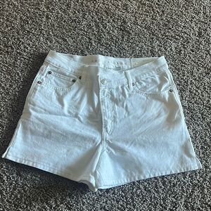 NWT American Eagle Strigid Jean Shorts in White